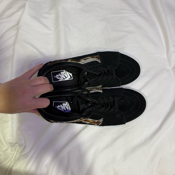 vans - Picture 2 of 5